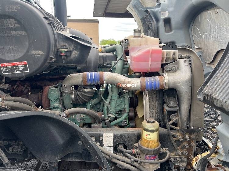 Truck Thumbnail 10