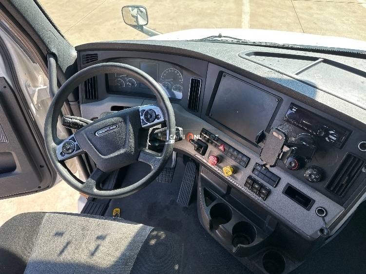 Truck Thumbnail 8