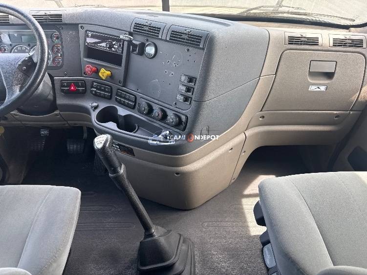 Truck Thumbnail 8