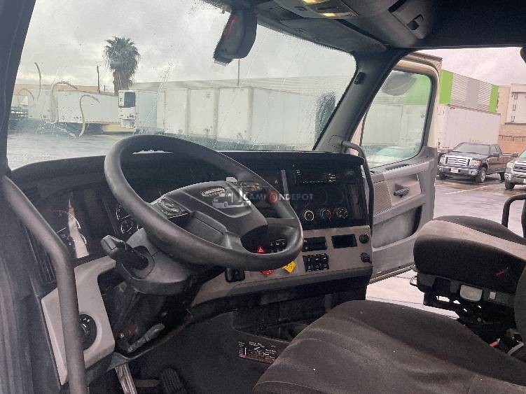 Truck Thumbnail 5