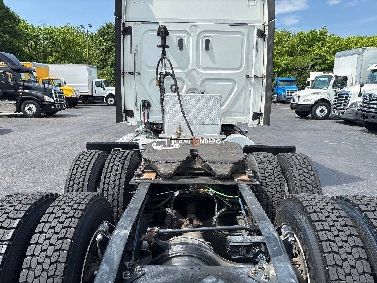Truck Thumbnail 4