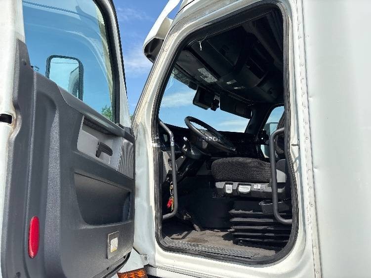 Truck Thumbnail 6