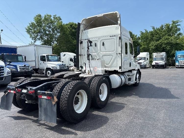 Truck Thumbnail 5