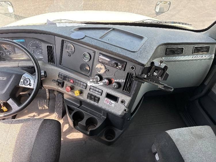 Truck Thumbnail 8
