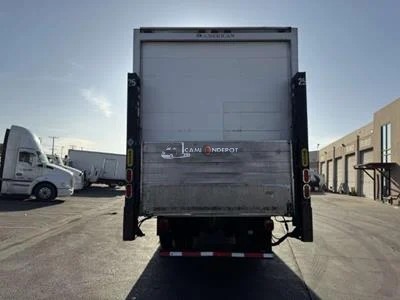 Truck Thumbnail 6