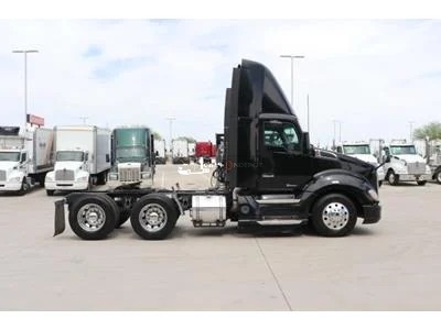 Truck Thumbnail 4