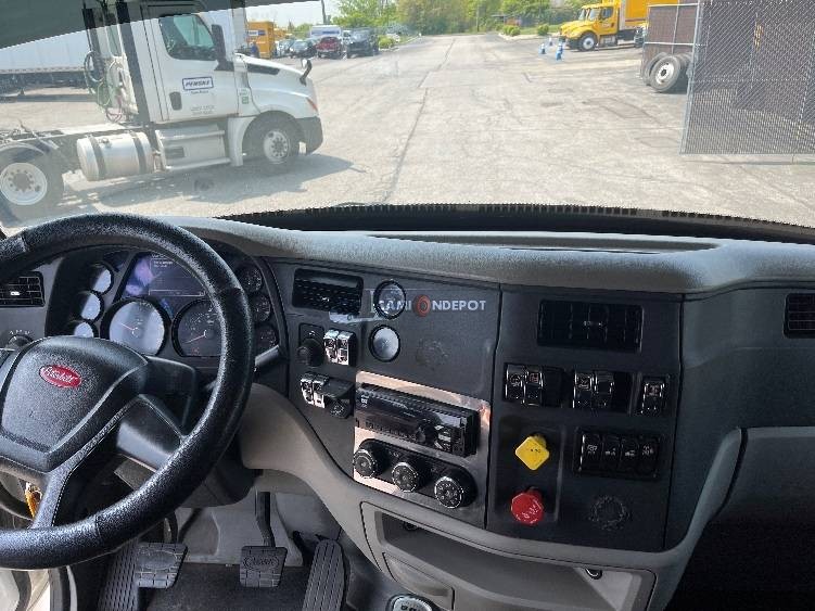 Truck Thumbnail 8