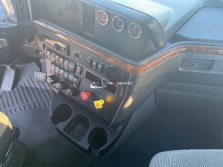 Truck Thumbnail 8