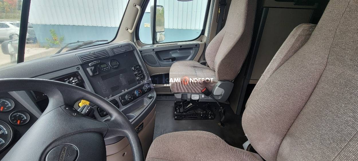 Truck Thumbnail 5