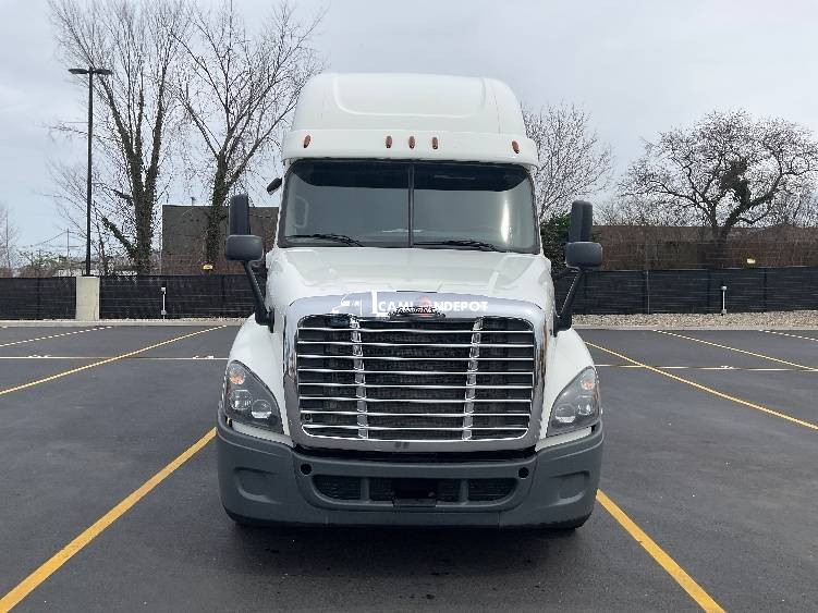 Truck Thumbnail 2
