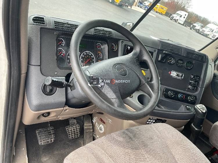 Truck Thumbnail 7