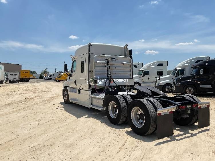 Truck Thumbnail 5