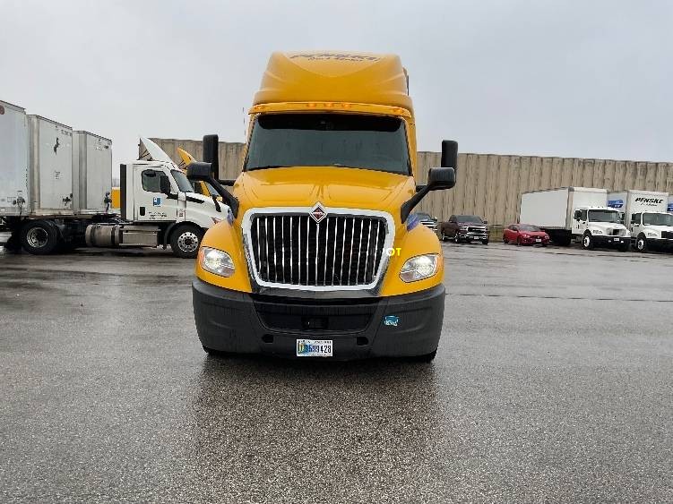 Truck Thumbnail 3