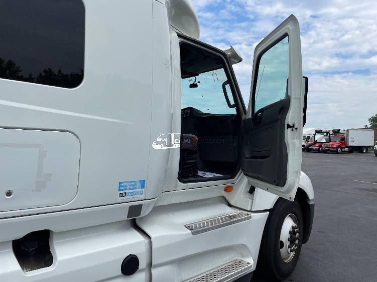 Truck Thumbnail 9