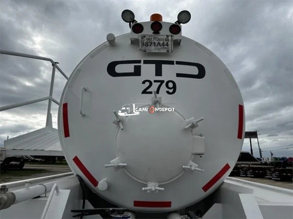 Truck Thumbnail 3