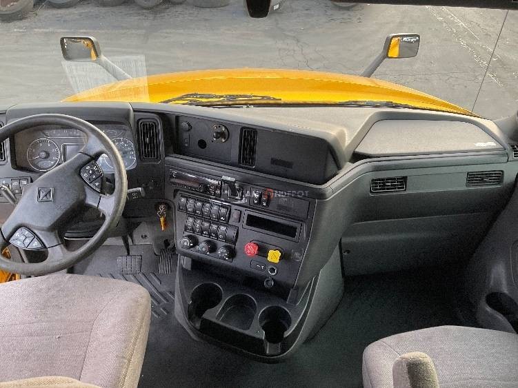 Truck Thumbnail 8