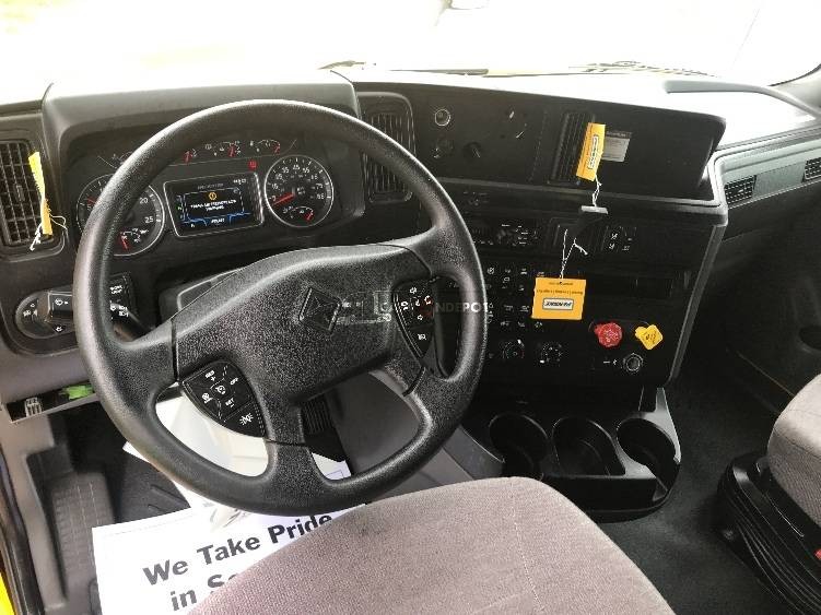 Truck Thumbnail 8