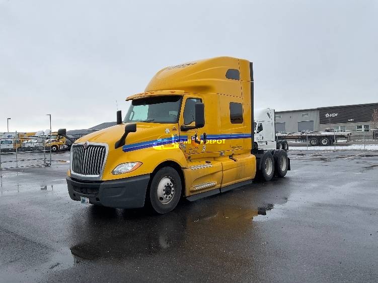 Truck Thumbnail 3