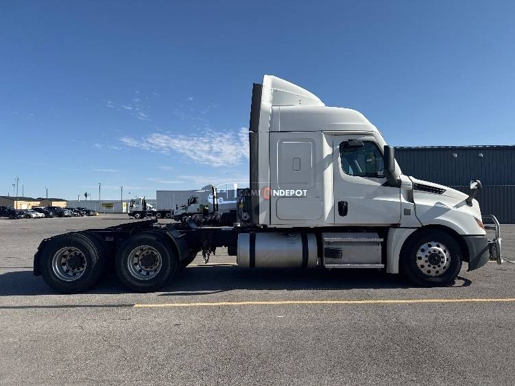 Truck Thumbnail 8