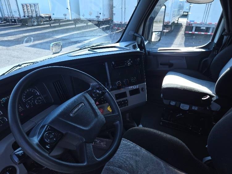 Truck Thumbnail 8