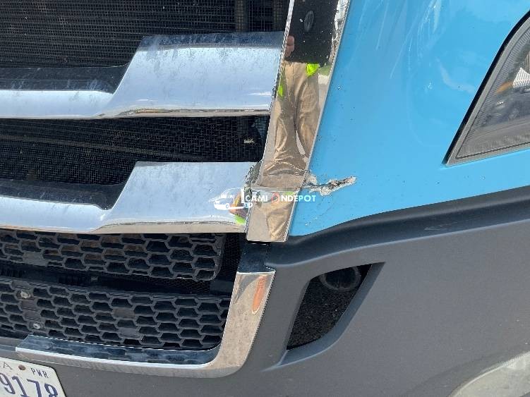 Truck Thumbnail 12