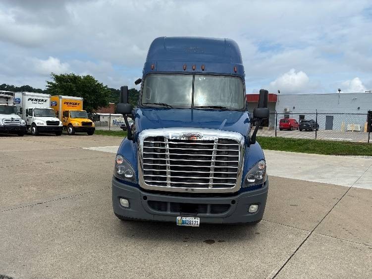 Truck Thumbnail 2