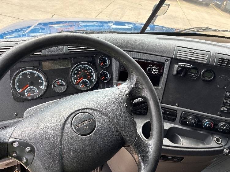 Truck Thumbnail 8