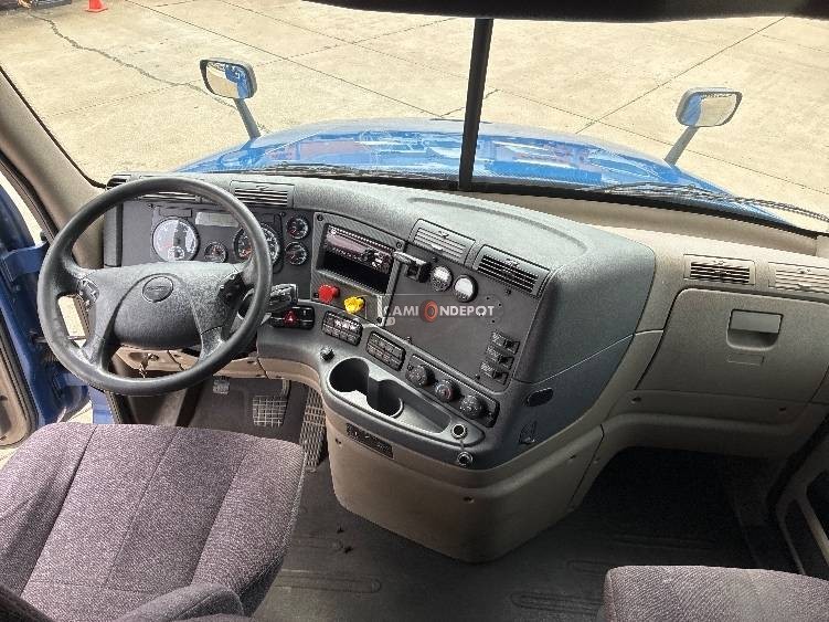 Truck Thumbnail 9