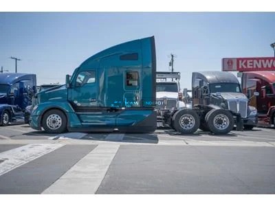 Truck Thumbnail 4