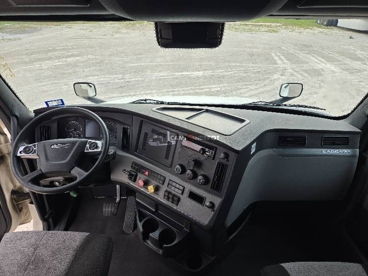 Truck Thumbnail 7