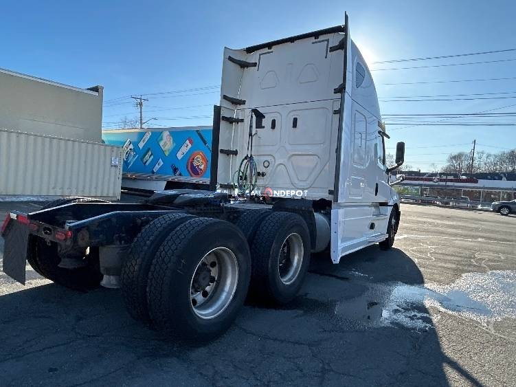 Truck Thumbnail 8
