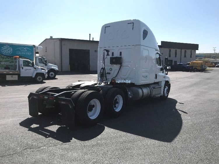 Truck Thumbnail 7