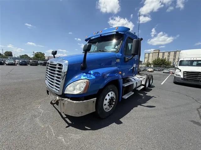 Truck Thumbnail 3