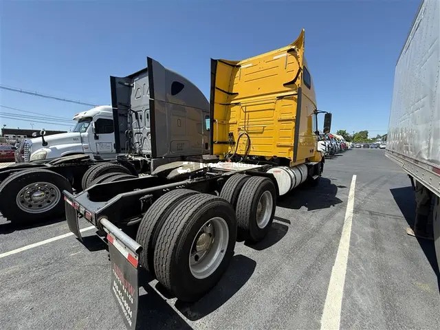 Truck Thumbnail 2
