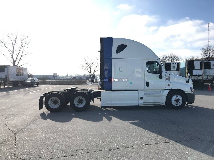 Truck Thumbnail 8