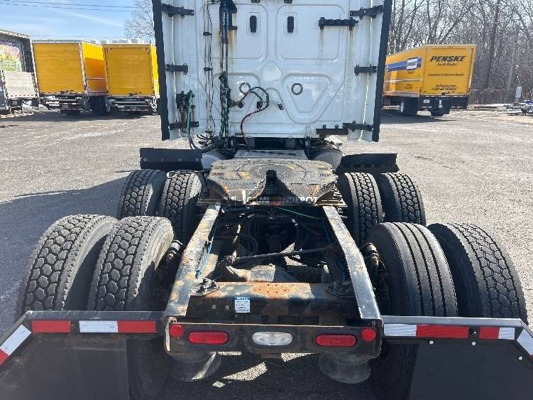 Truck Thumbnail 6