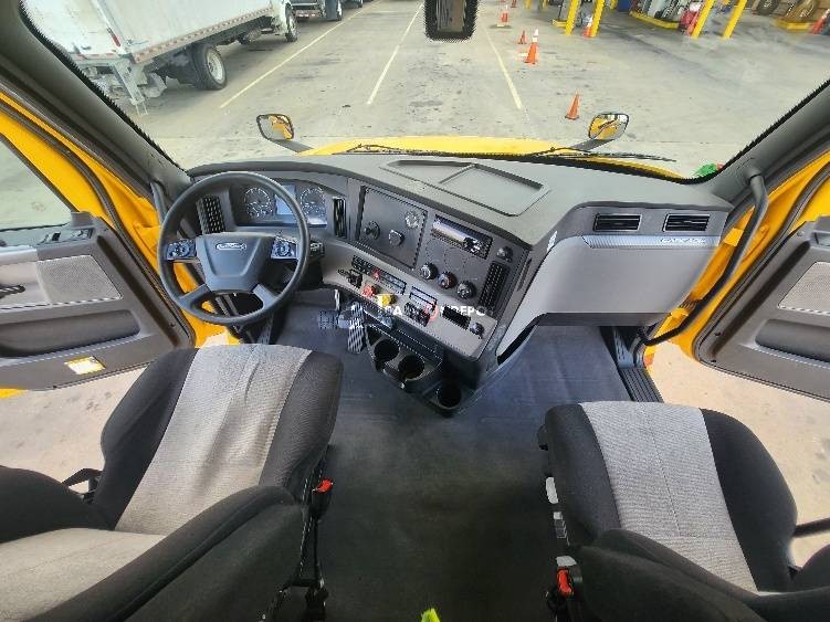 Truck Thumbnail 9