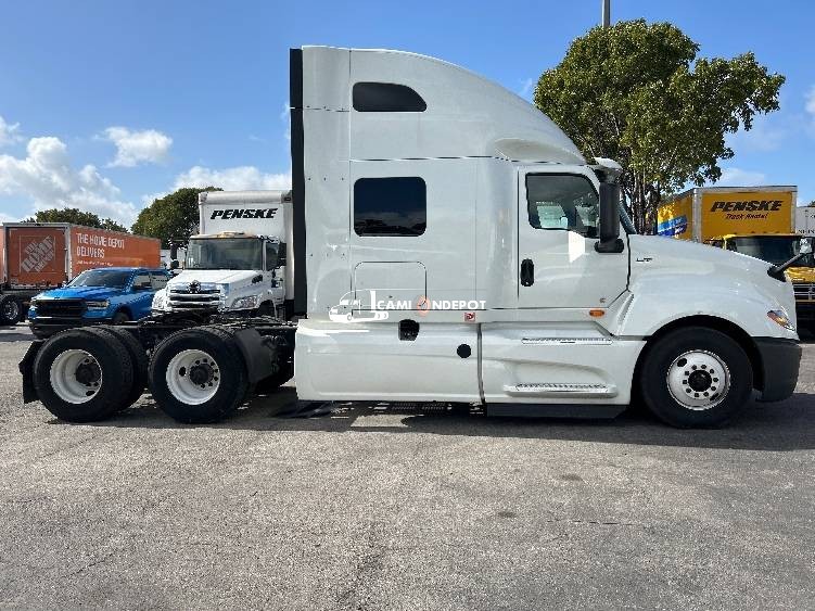 Truck Thumbnail 7