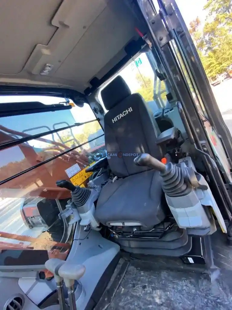 Truck Thumbnail 3