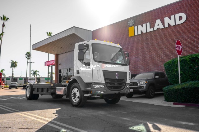 Truck Thumbnail 3