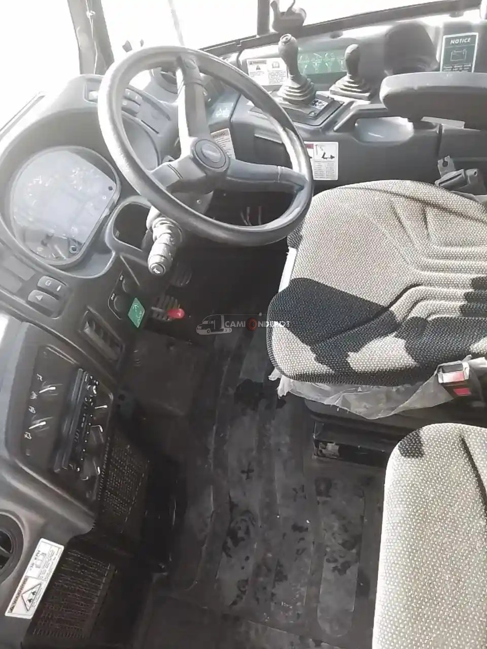 Truck Thumbnail 3