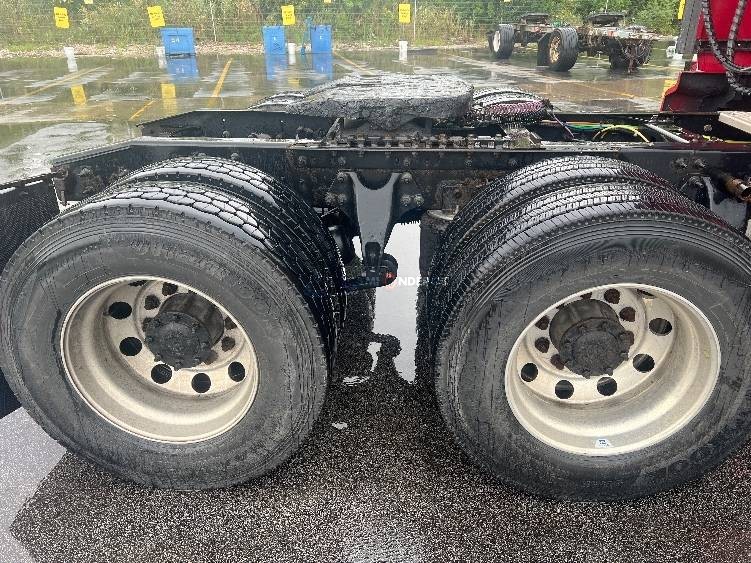 Truck Thumbnail 13