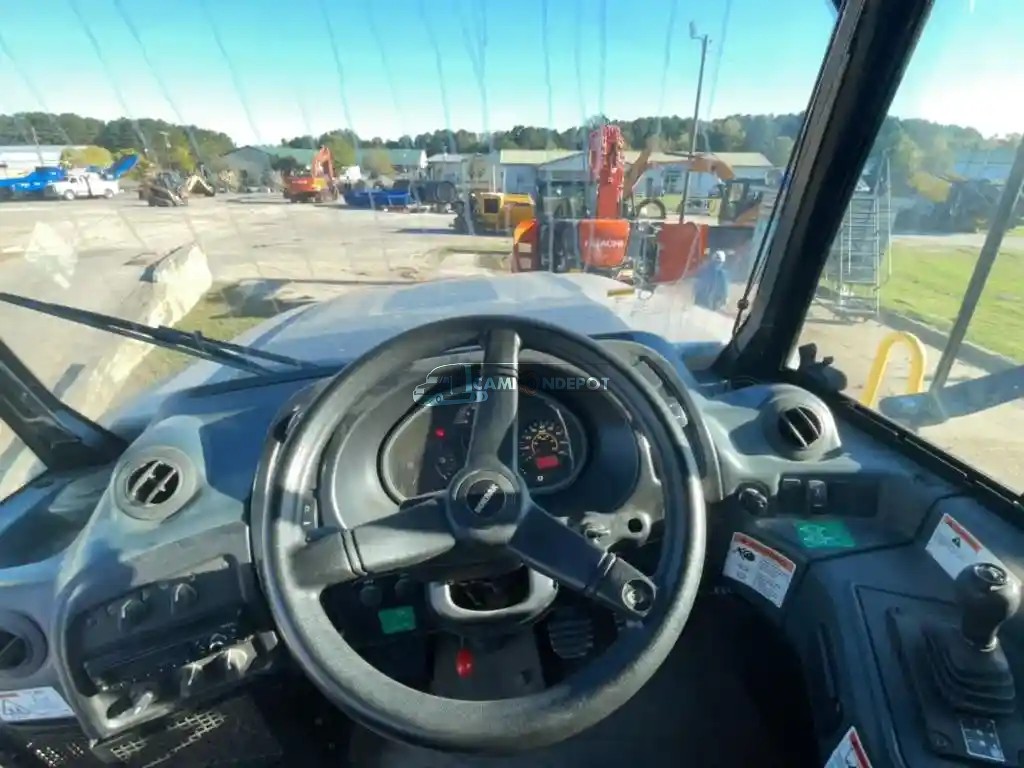 Truck Thumbnail 3