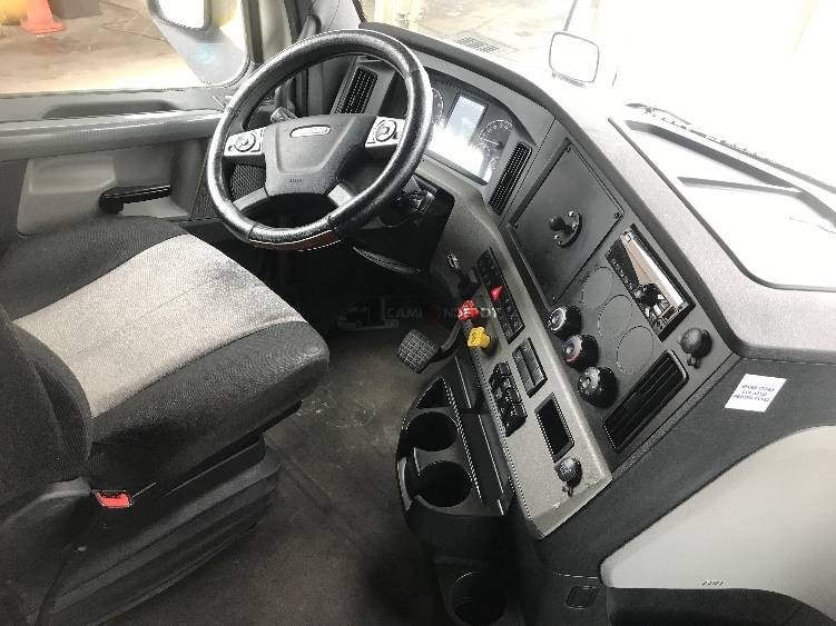 Truck Thumbnail 7