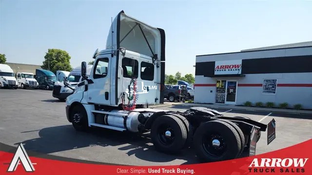 Truck Thumbnail 4
