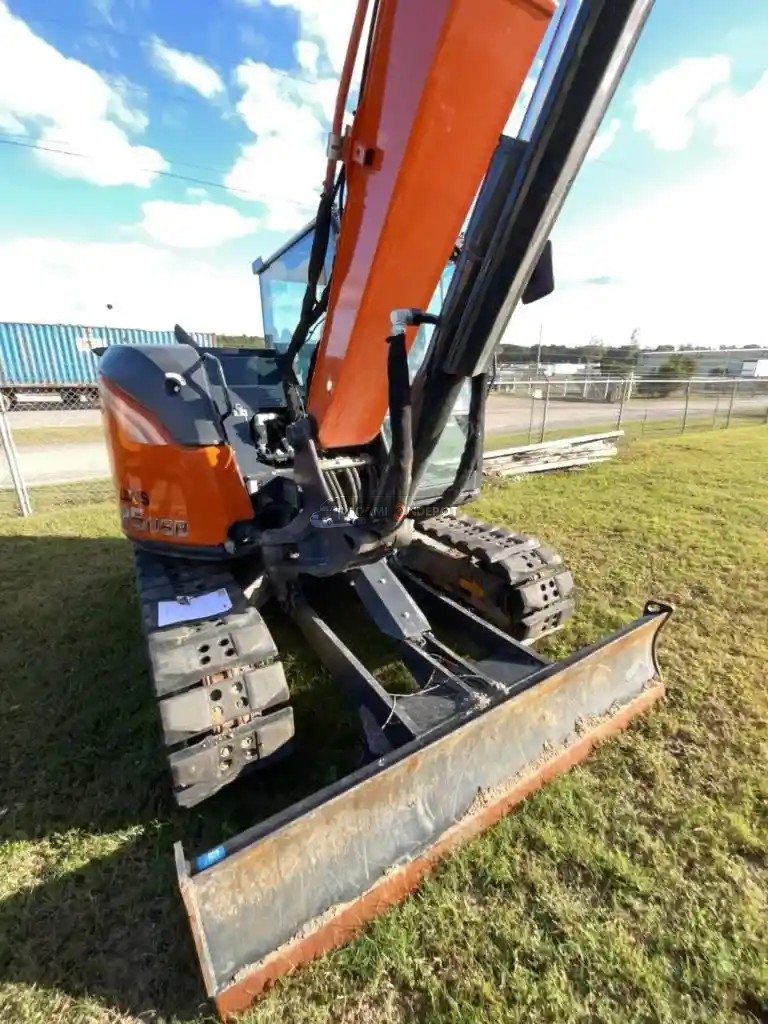 Truck Thumbnail 2