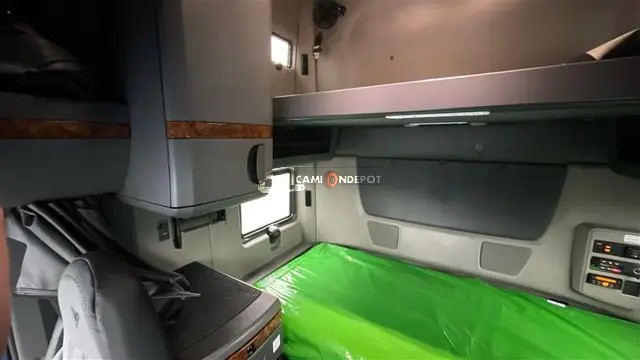 Truck Thumbnail 5