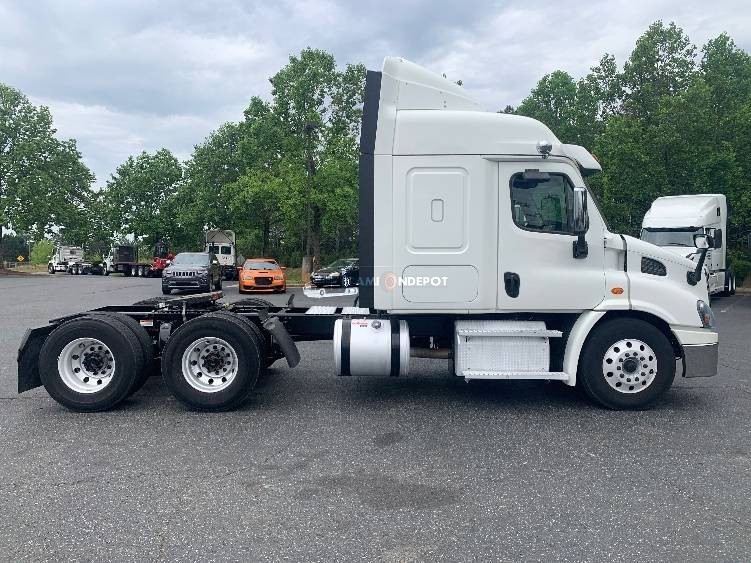 Truck Thumbnail 7