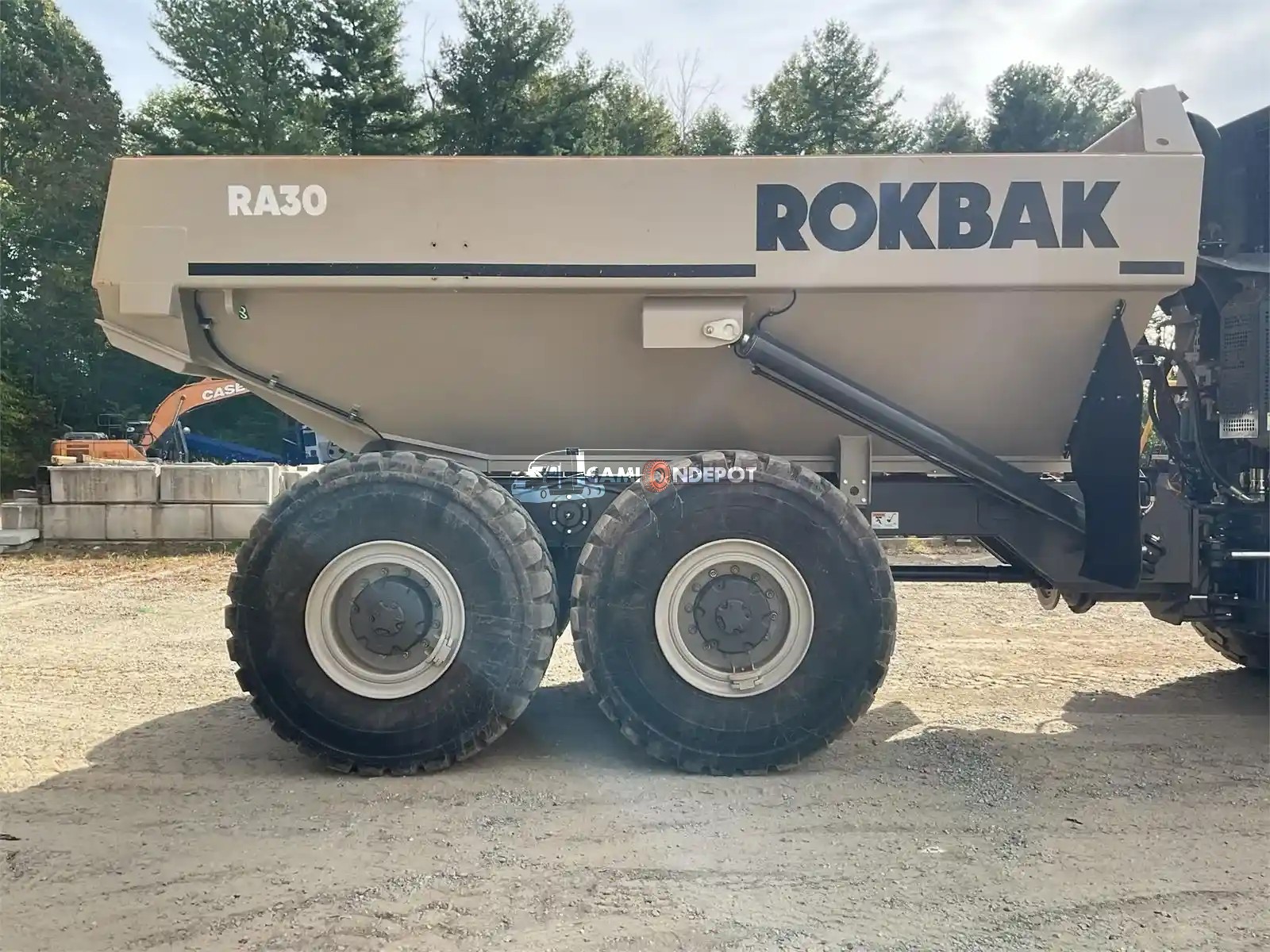 Truck Thumbnail 3