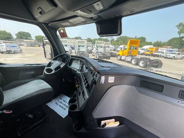 Truck Thumbnail 7